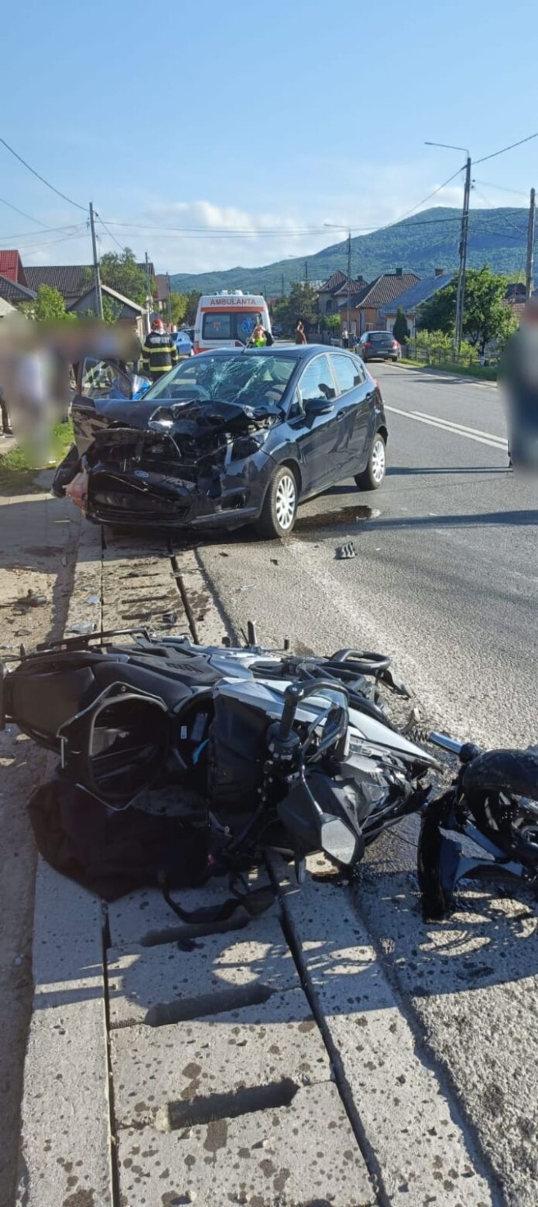 accident-paltinoasa-2-696x1560