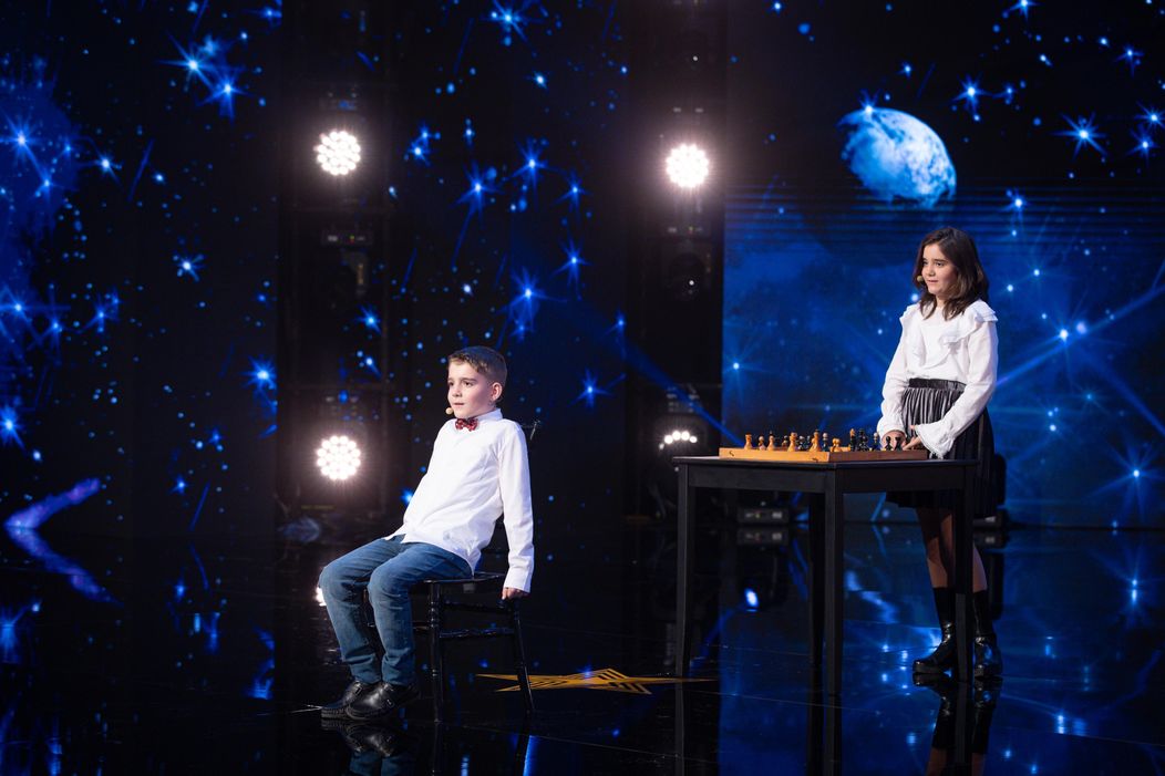 Iustin Cazacu - golden buzz Dragoș Bucur (11)