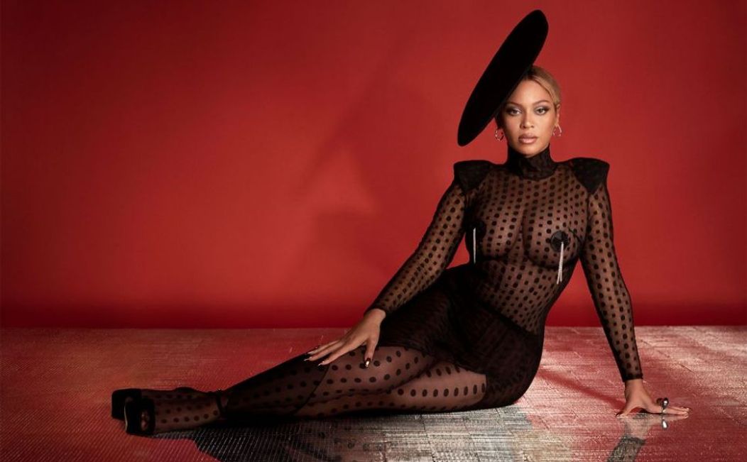 beyonce-sedinta-foto-hot-pentru-marea-revenire-in-muzica-cu-un-nou-album_3_size2