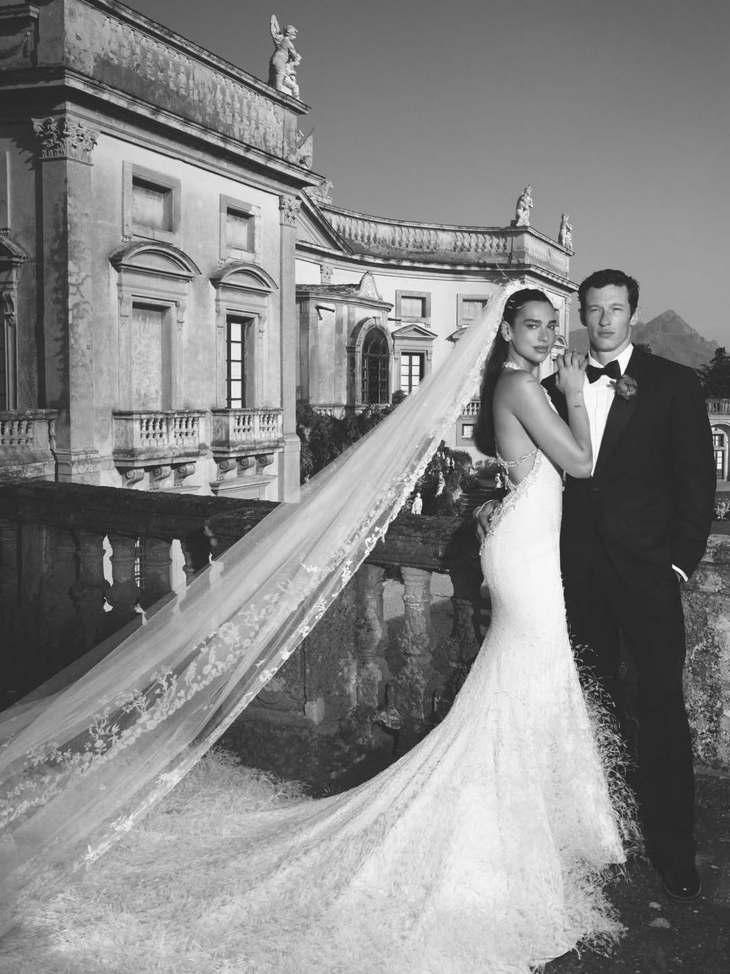 Mr & Mrs (1)