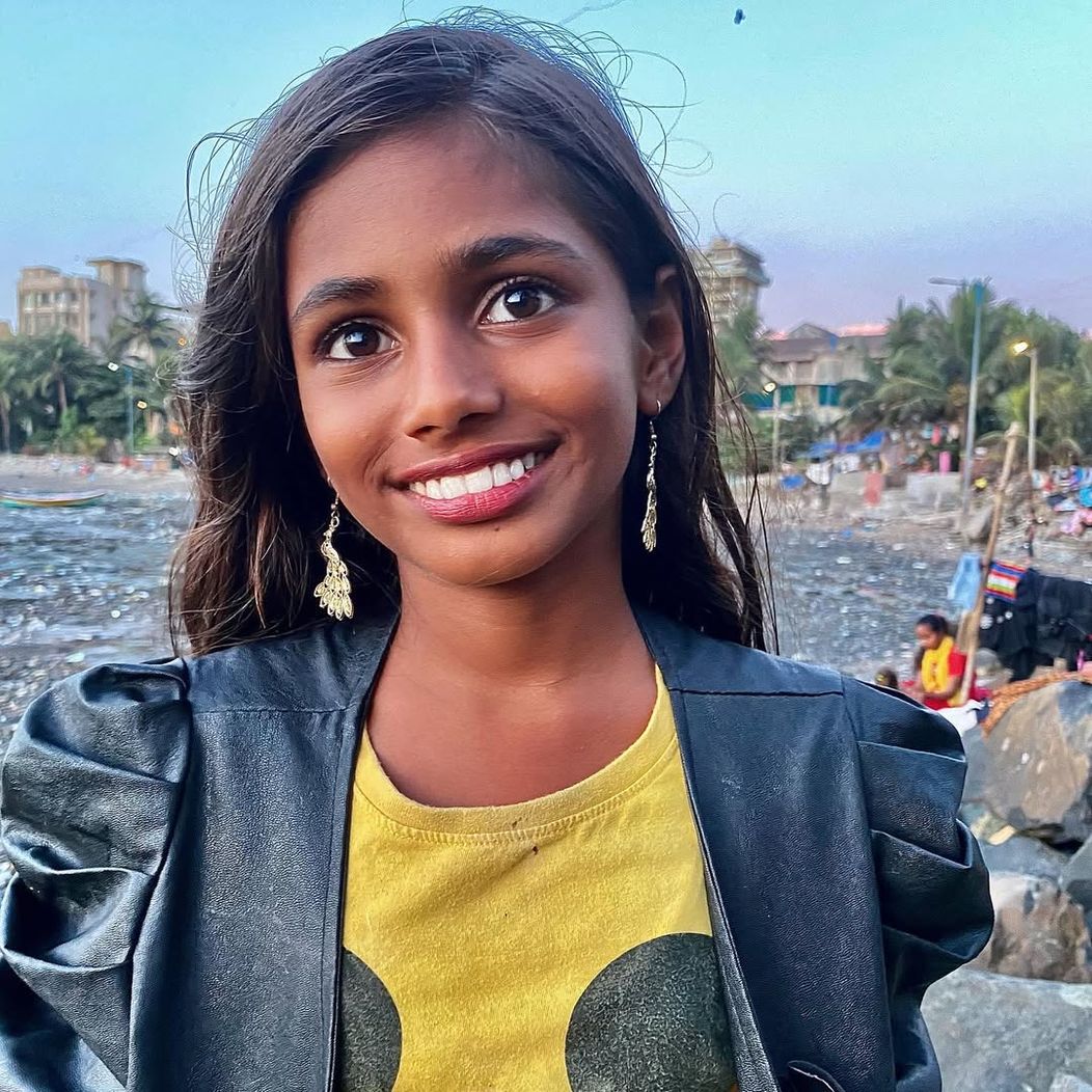 Hello everyone how are you You are doing okay Please tell me na 🦋This photo was made by @coretta_sangma who also helped me to make a fun outfit ♥️#maleeshakharwa #theprincessfromtheslum #model #kidsmodel
