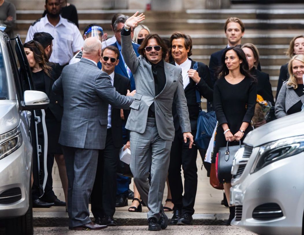 Un intrus a dat buzna în casa lui Johnny Depp ca să facă un duș. Reacția poliției