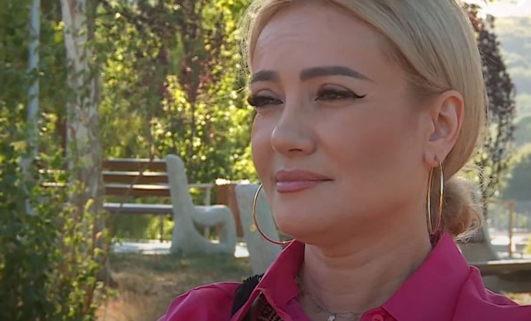 Adriana Ochișanu