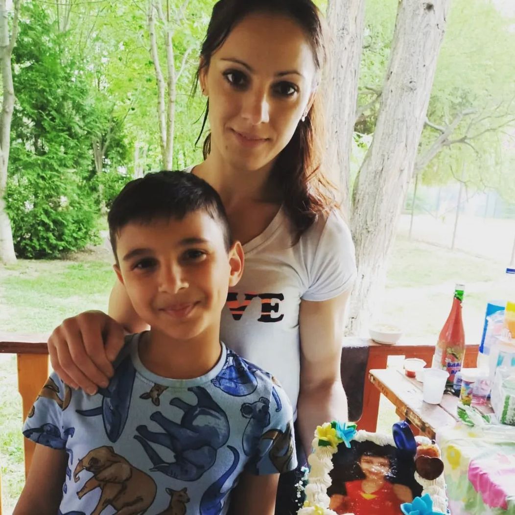 ana pal cu fiul ei stefan