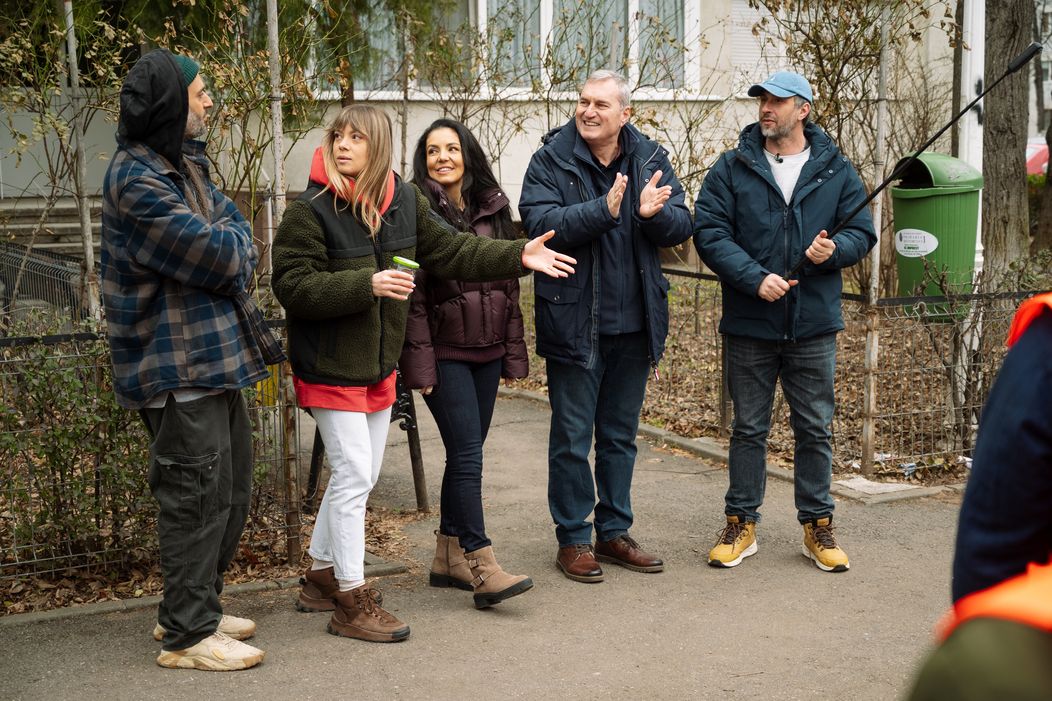 Visuri la Cheie, 15 aprilie 2026. Visuri la Cheie, 15 aprilie 2026. Arhitecții încep să gândească planul de renovare a apartamentului lui Dani. Cristina și Ștefana se întrec pentru a vedea cine va face came (7)
