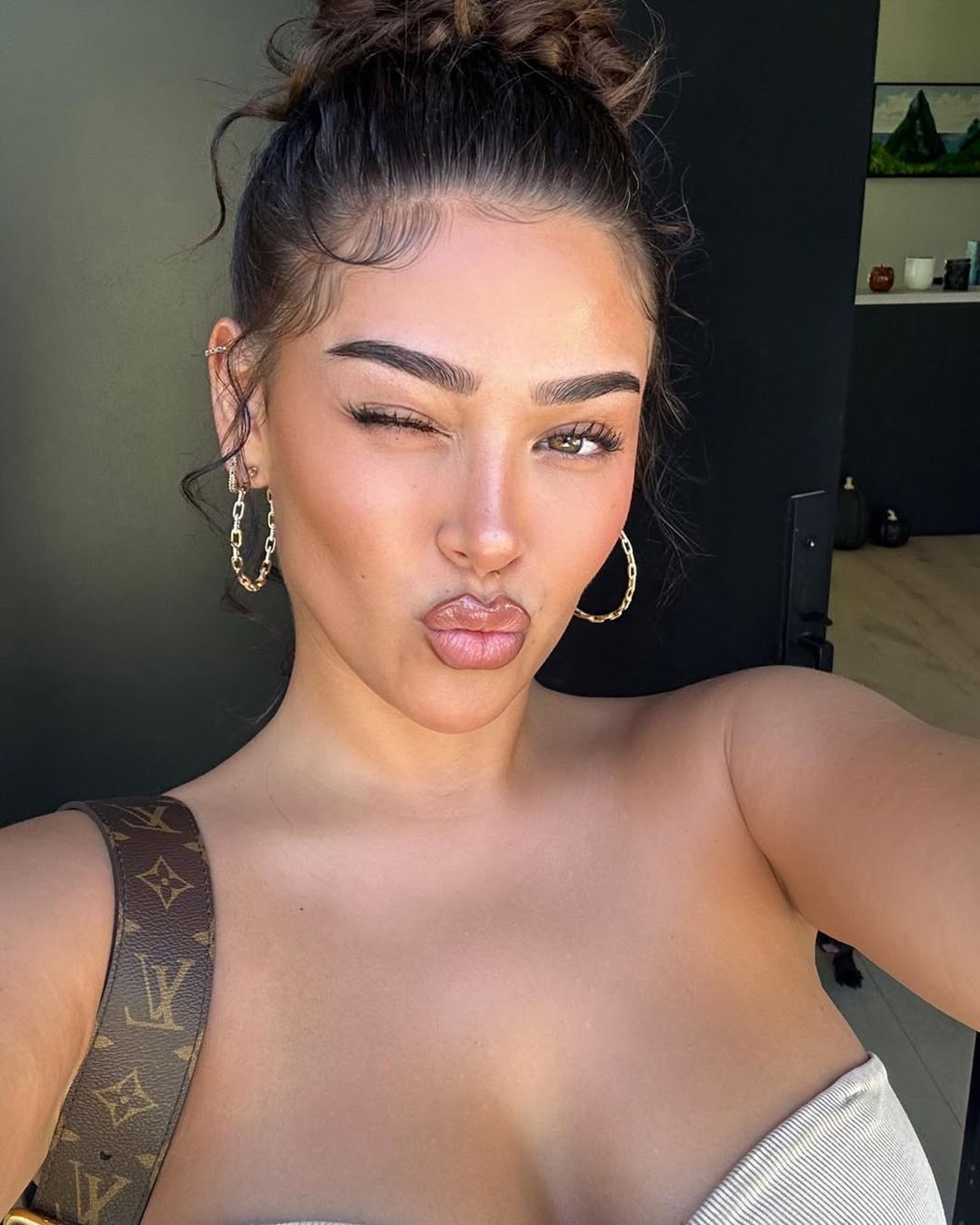 SnapInsta.to_652802030_18088344977272669_2415161453909283792_n