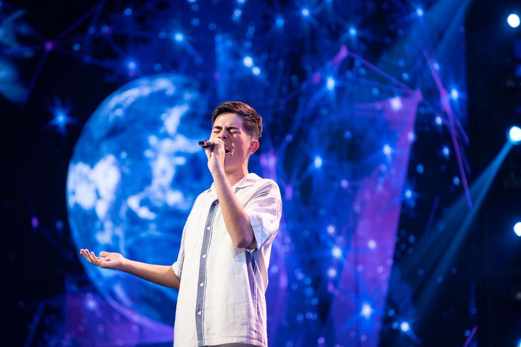 Lukas Urdea (8)
