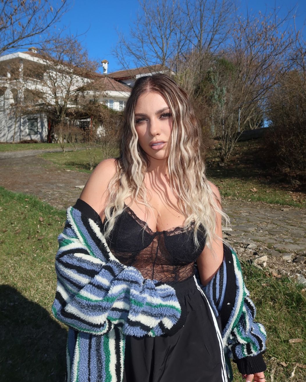 jo (1)