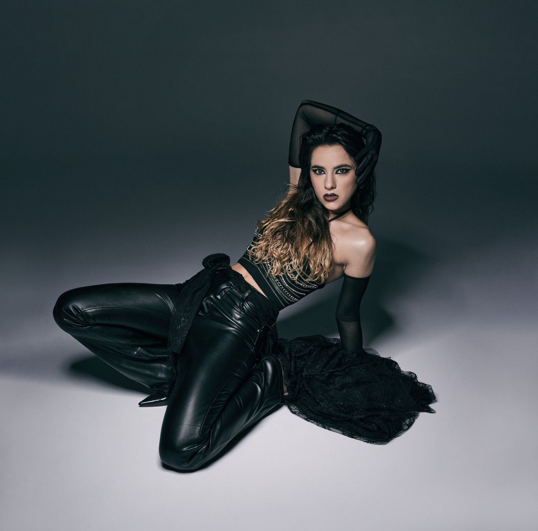 Alexandra Capitanescu (25)