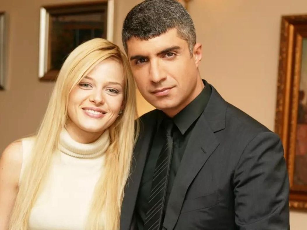 MV5BZGY5ZGY4NDQtNjUzYi00Y2Y0LTgzOTMtYmZmODc1NTk0ZmRhXkEyXkFqcGc@._V1_