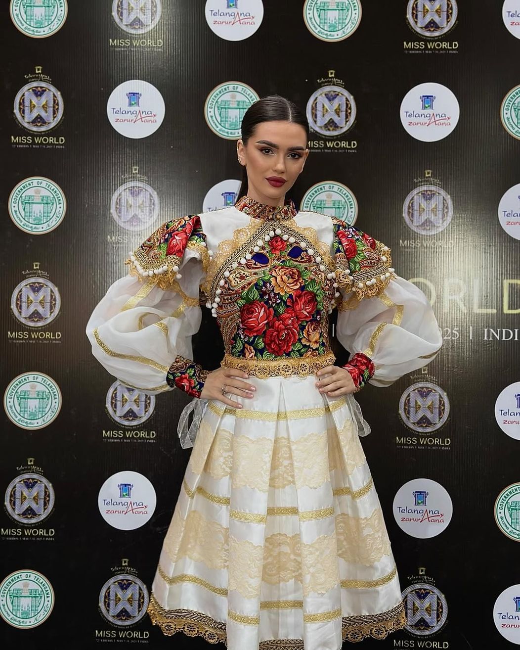 Opening ceremony of the 72nd Miss World Festival, wearing the national costume   #missworld #72ndmissworld (1)