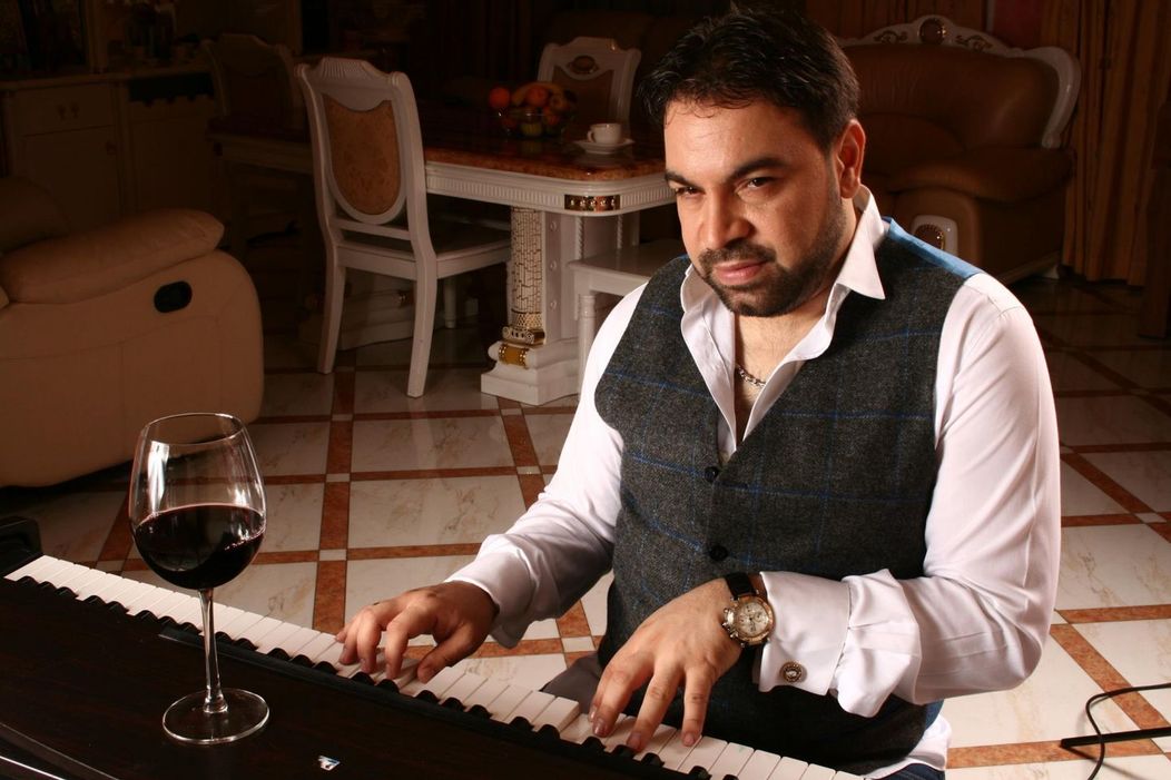 florin-salam-prima-reactie-dupa-ce-nu-a-putut-sa-cante-in-timpul-unei-nunti-de-la-craiova_23