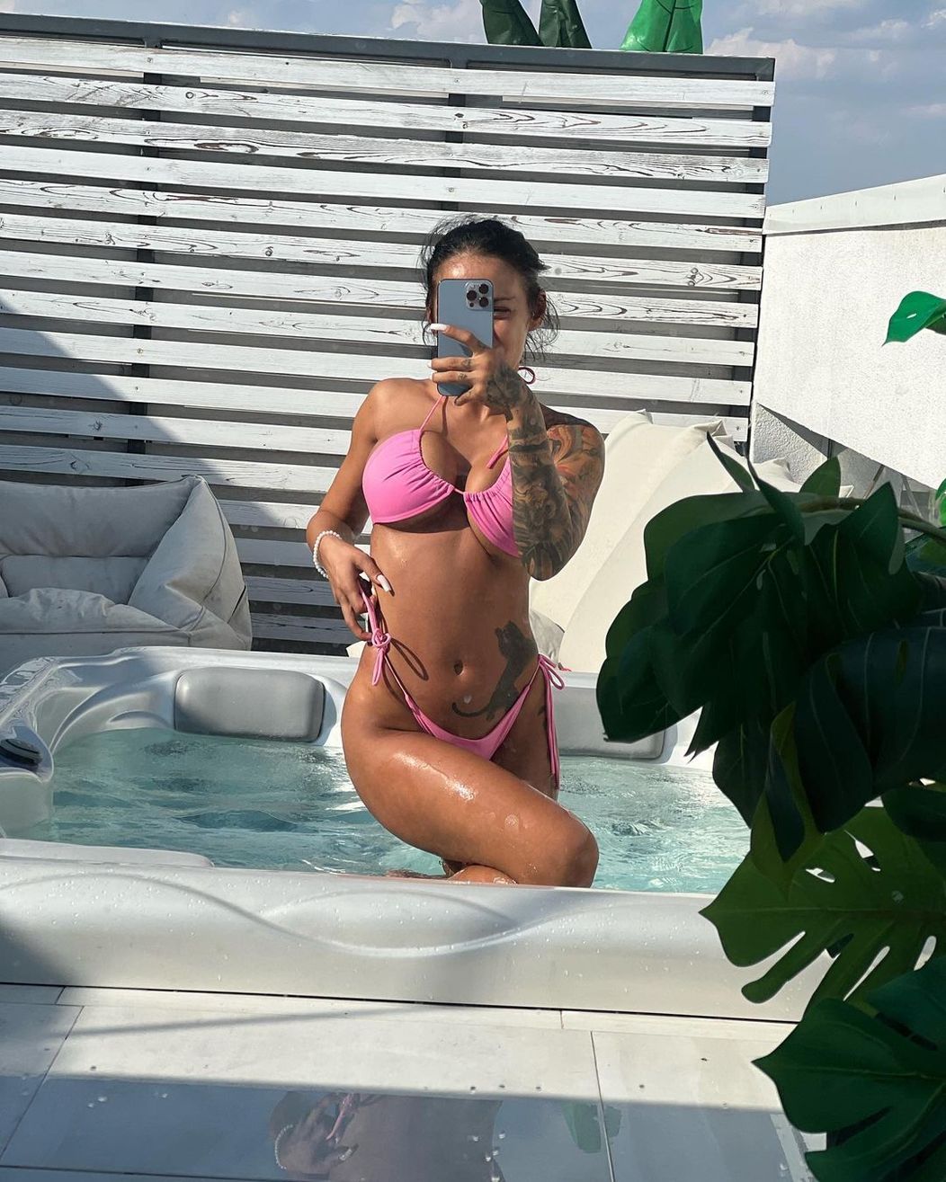 Galerie foto - Ruby a distribuit un link OnlyFans! Ce a vrut să le arate  artista fanilor de pe Instagram | PRO TV