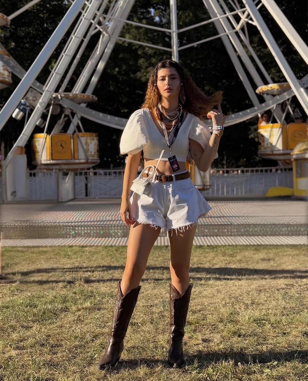 Nu lipsim în niciun an de la @flight_festival 🥁💫 Iar anul acesta am și un cod de reducere pent (4)