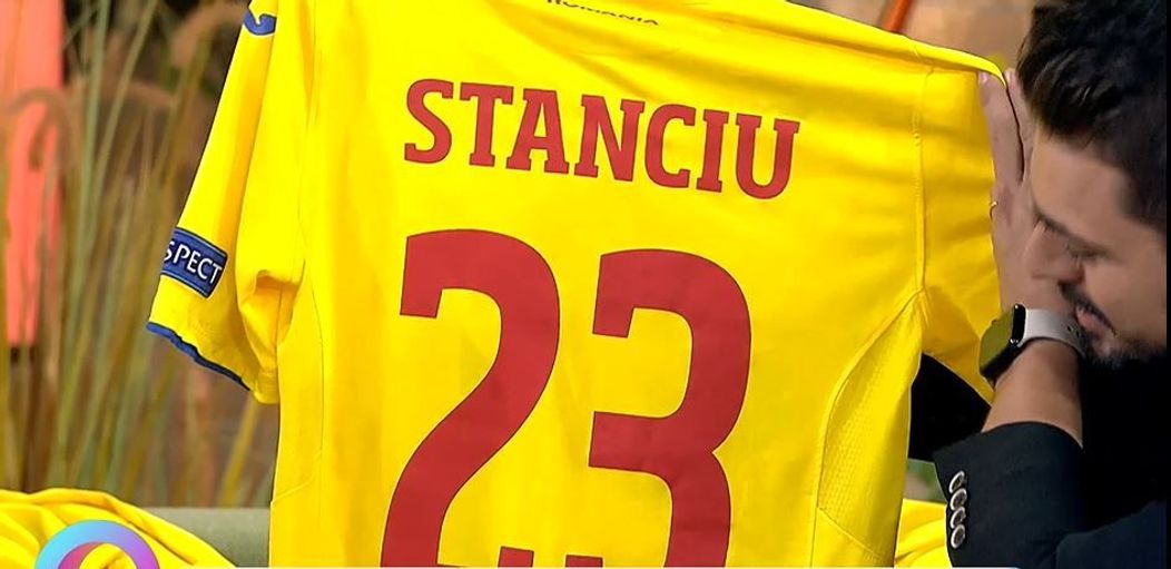 tricou fotbalist Stanciu, echipa națională a României