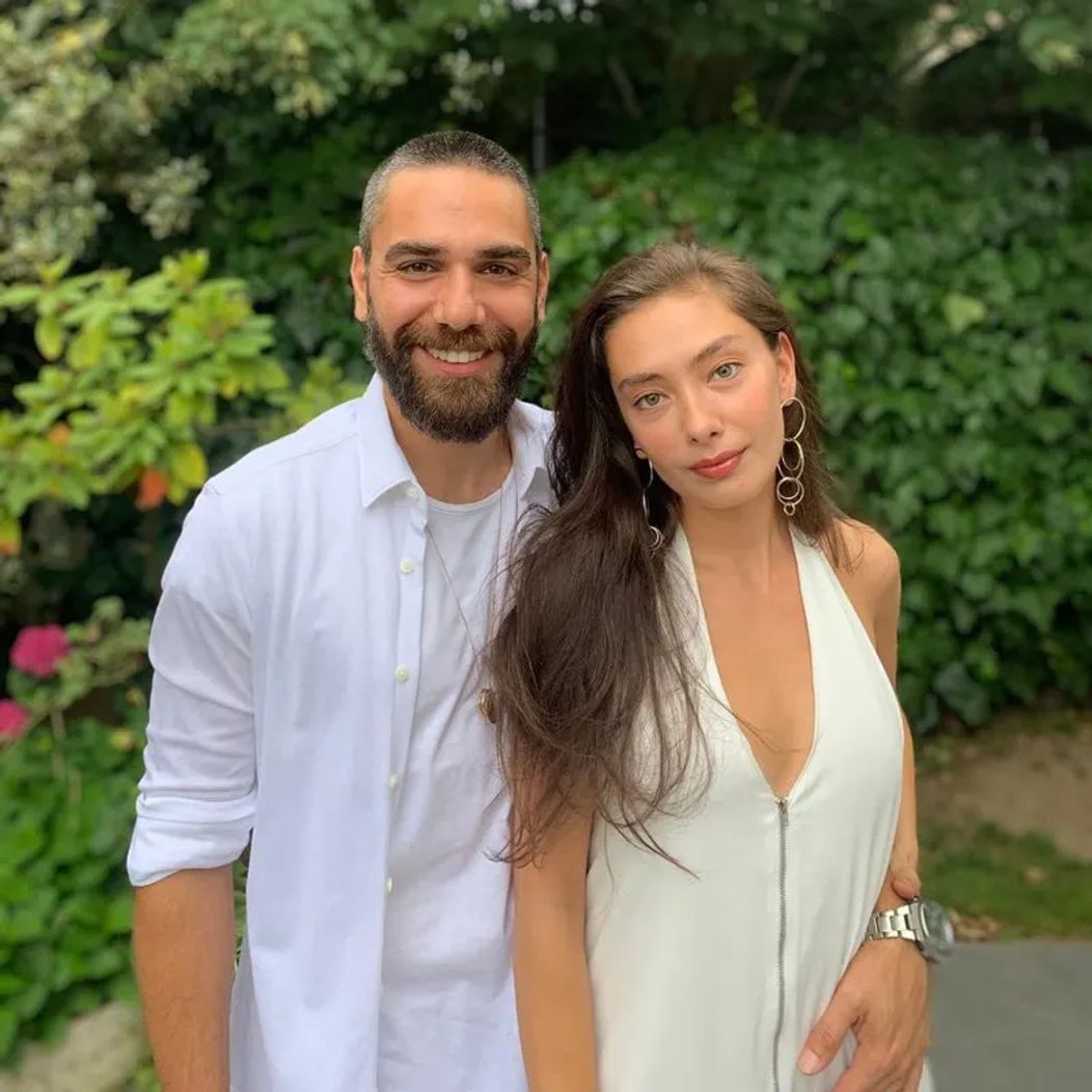 neslihan-atagul-y-su-esposo.jpg