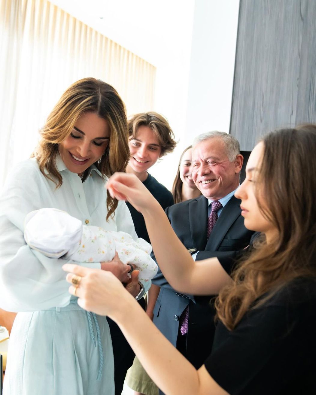 regina rania cu nepoata ei iman
