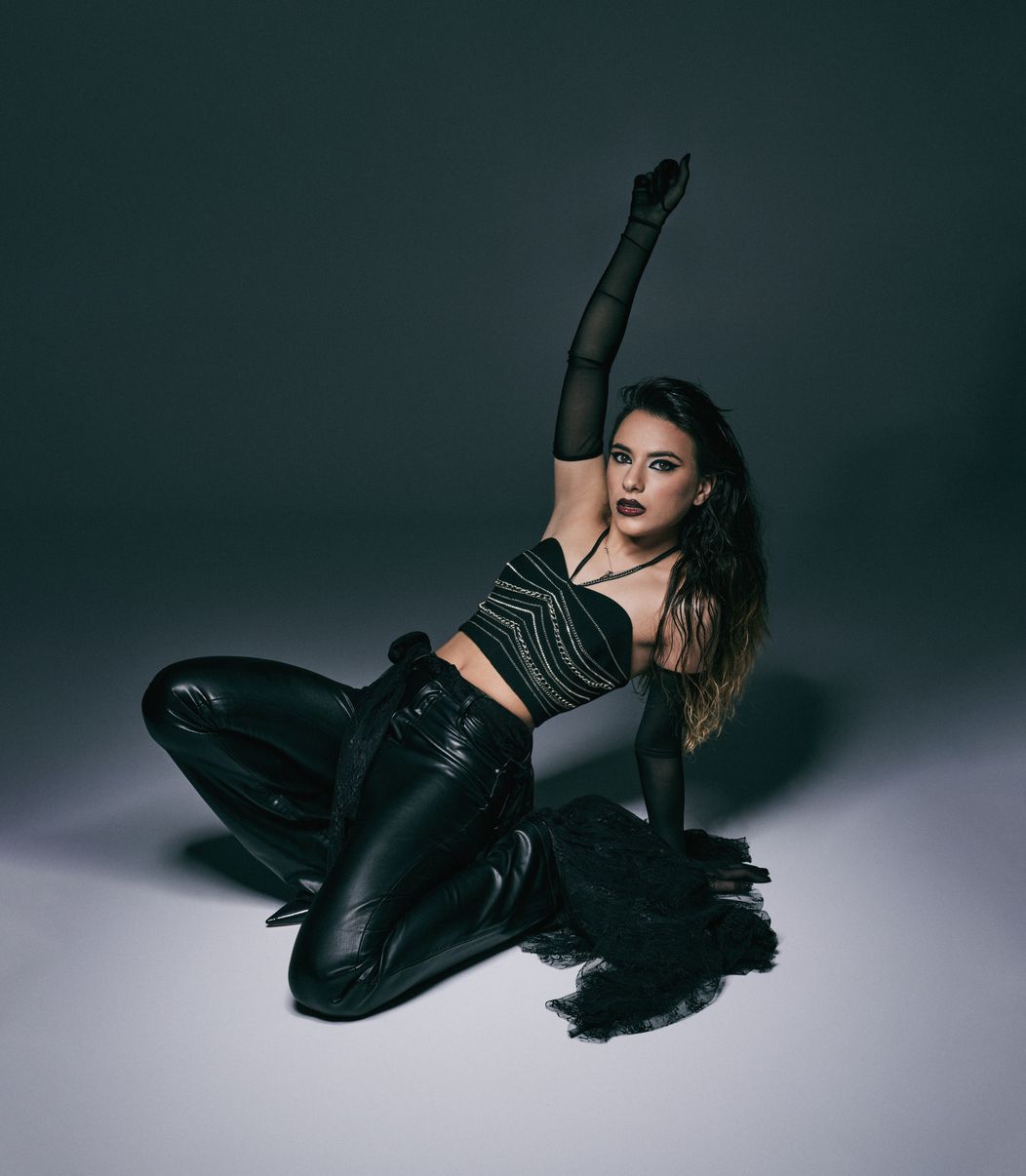 Alexandra Capitanescu (26)