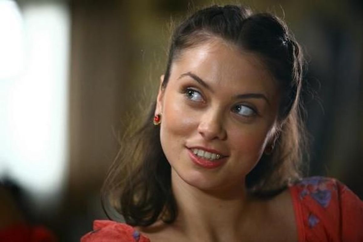 Anca Dumitra se muta din casa in casa de Paste! | PRO TV