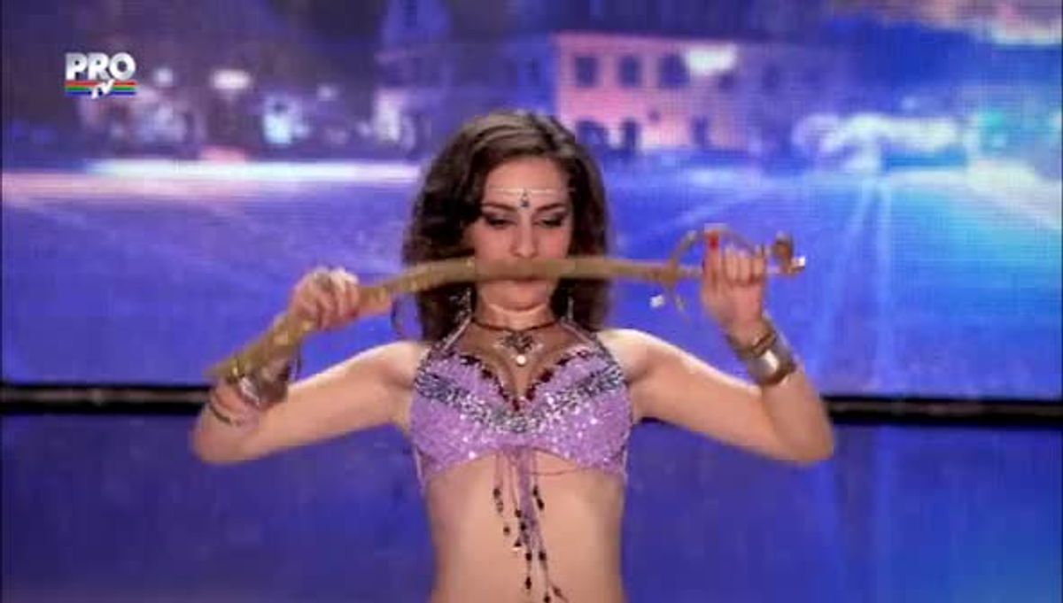 Romanii Au Talent 2015 Maria Cristina Girloiu Belly Dance Scene Si Bonusuri Din Românii Au 