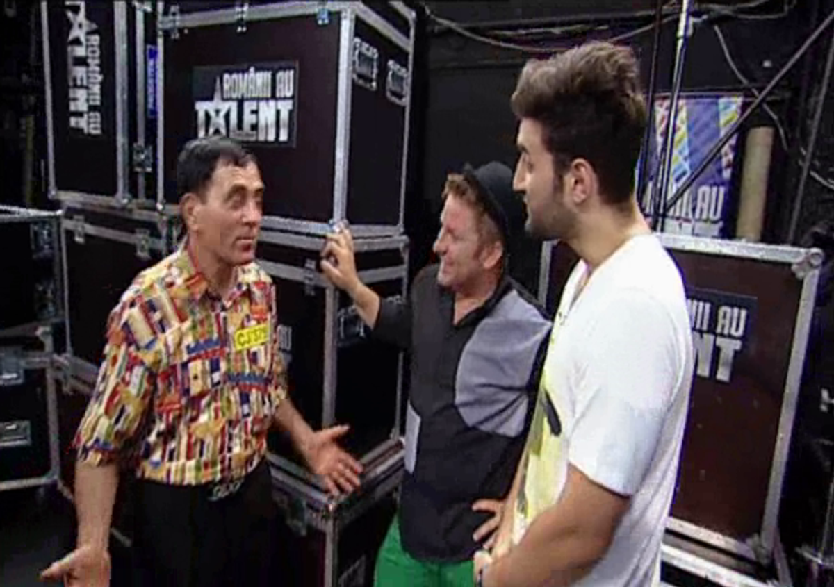 Nici macar cureaua SEXY nu la ajutat sa treaca de preselectii. Cu ce