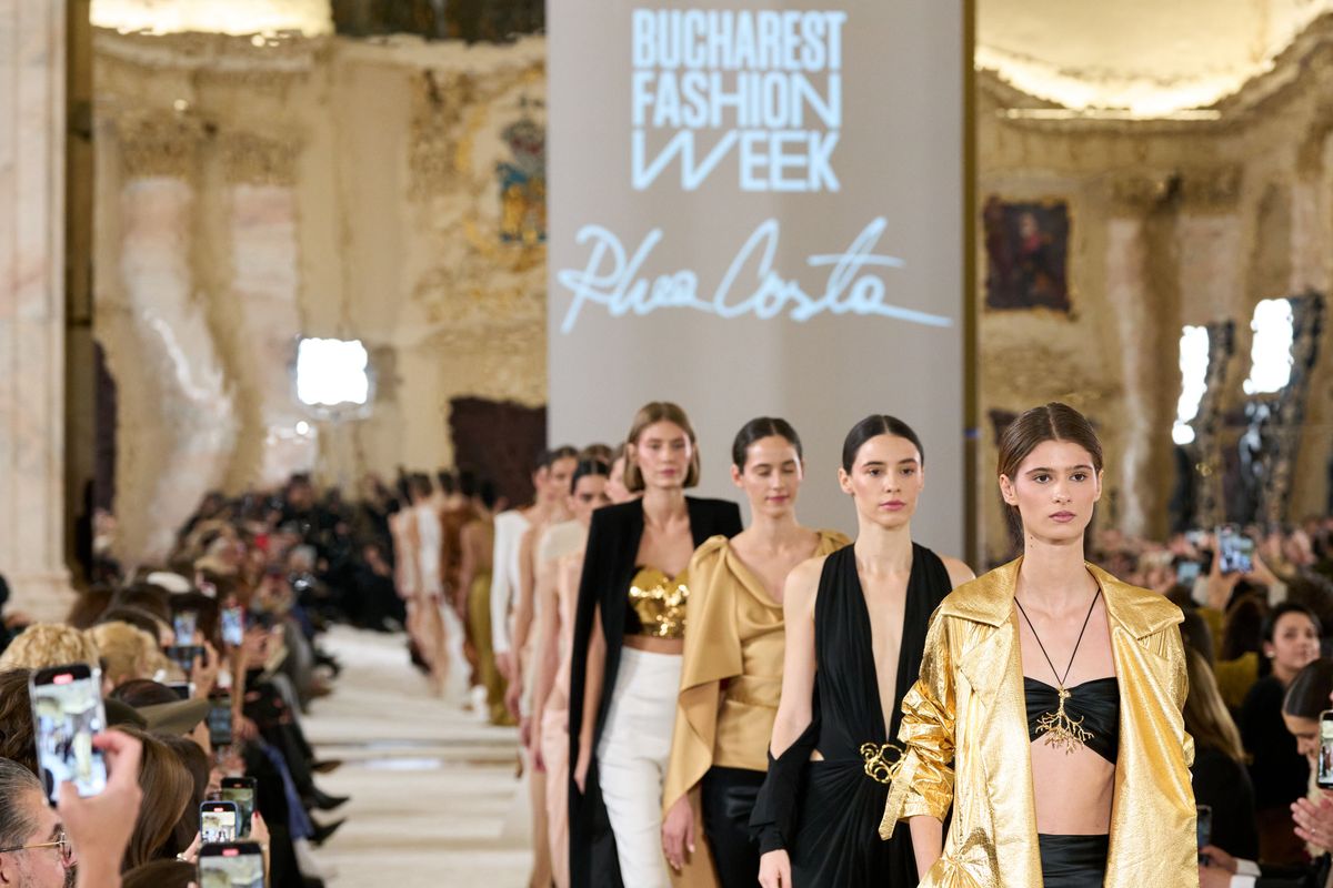 Mercedes-Benz Bucharest Fashion Week 2024 – un capitol important în istoria  modei românești | PRO TV