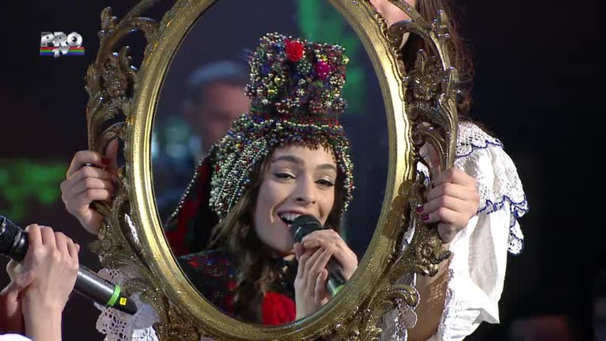 Maria Hojda si Loredana- Cat ii Maramuresul | Scene si bonusuri din ...