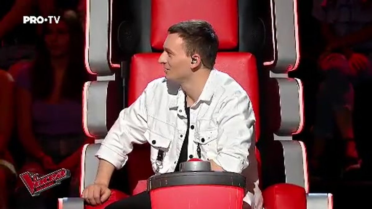 Vocea României, sezonul 10 Robert Bagameri “Train Wreck” Scene si bonusuri din Vocea
