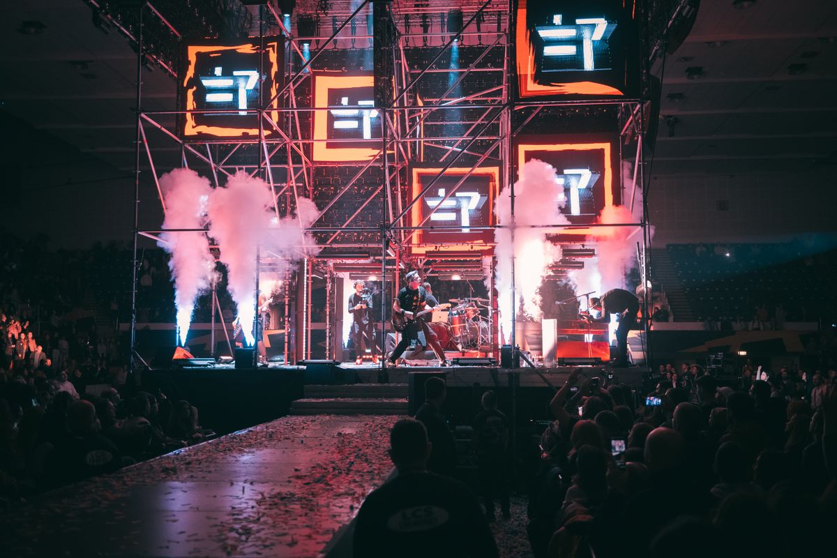 Nu îți place Vunk? Ai locul asigurat la concertul lor din 14 februarie ...