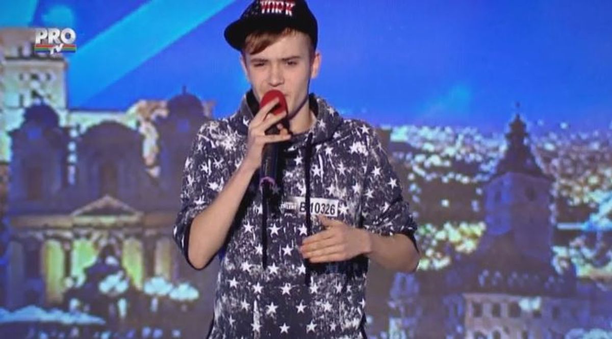 Romanii au talent 2015: Danut Dascalu - Interpreteaza o piesa hip-hop ...