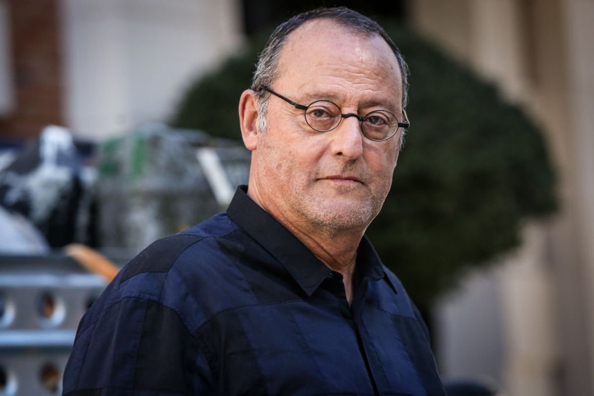 Jean Reno, legendarul actor din Léon, debutează ca scriitor cu ...