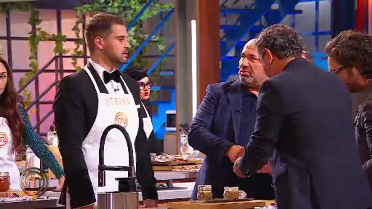 Chefii Masterchef sunt nemiloși la degustarea conservelor de iarnă! ”Nu ...