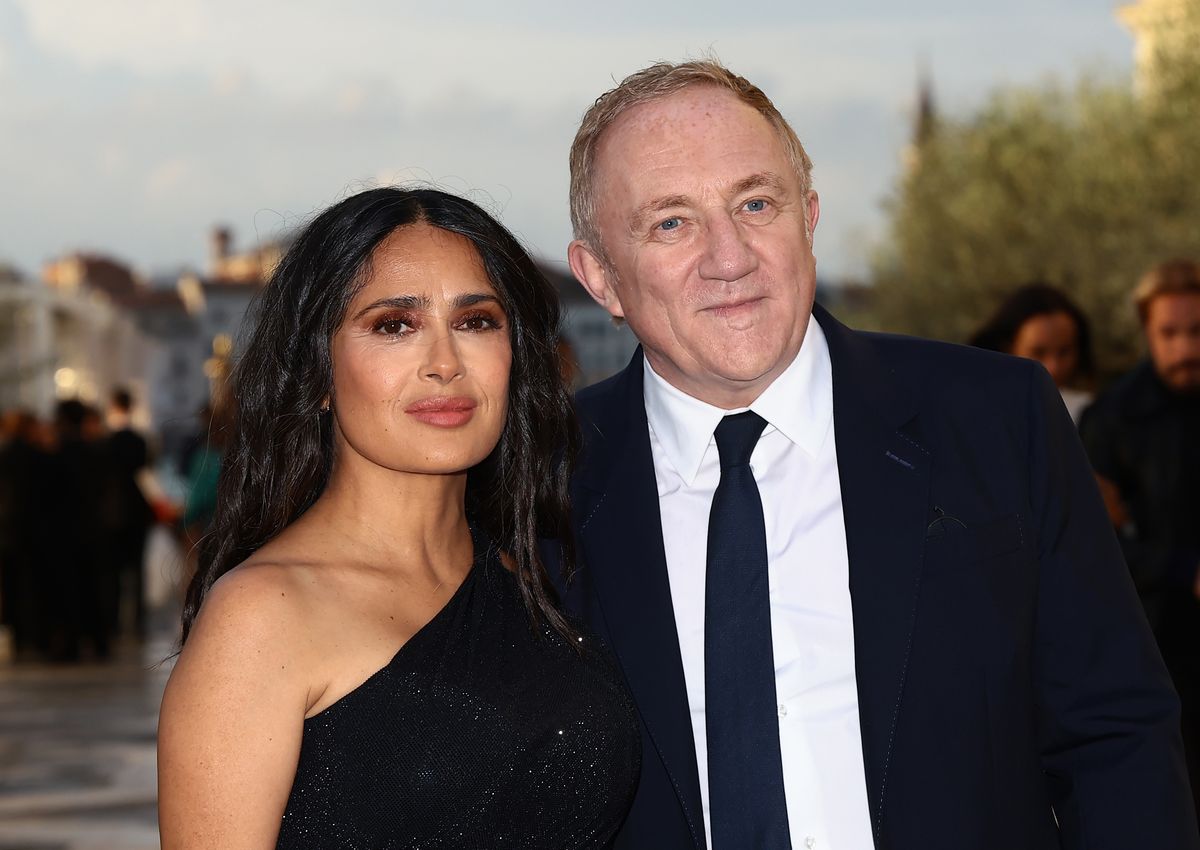 Salma Hayek a devenit bunică. Pozele cu ea și nepoțelul au topit internetul. „O să-i spun Panchito”
