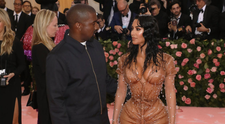 Nici în Matrix nu ai văzut așa ceva! Kanye West construiește cele mai excentrice case pe care le-ai văzut vreodată