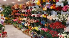 (P) Cum creezi o vază frumoasă cu flori artificiale?