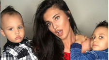 Imaginea perfecțiunii. Antonia a pozat împreună cu cei trei copii. Fotografia care a cucerit internetul