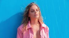 Alexandra Stan semnează cu Universal Music România și lansează single-ul „I Think I Love it”