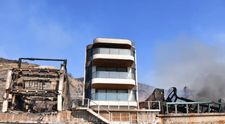 Miracol în Malibu! O vilă de 9 milioane de dolari, neatinsă de flăcări într-o mare de cenușă și ruine. Cum își explică proprietarul, un mogul ieșit la pensie, faptul că locuința sa a rămas intactă