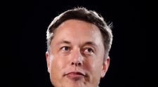 Elon Musk a anunțat crearea robotului umanoid Tesla
