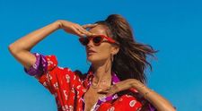 Izabel Goulart a încins nisipul din St. Barts! Imaginile care i-au adus peste 150.000 de like-uri