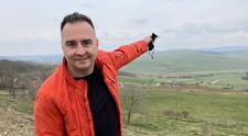 “Pierduți în teleșcoală”, o campanie de Rareș Năstase la Știrile PRO TV și România, te iubesc!