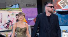 Anunțul viral apărut pe internet despre nunta lui Taylor Swift cu Travis Kelce: „8.000 de dolari biletul”. Cum au reacționat fanii