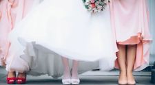 (P) Ce pantofi poți să porți la nunta prietenei tale