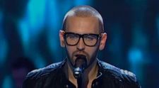 Silviu Pasca a vrut sa arate ca poate canta si altceva in afara de muzica rap. L-a facut pe Horia Brenciu sa il cheme sa cante in concertele lui