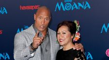 VIDEO VIRAL Dwayne Johnson, surpriză de proporții pentru mama lui! Ce cadou i-a făcut actorul
