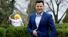 La juraminte, inainte! Alti patru baieti intra in reality show-ul Ma insoara mama!