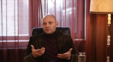 Următorul Șef sub acoperire este Dragoș Muller, proprietarul unui lanț de saloane de înfrumusețare