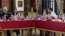 Trădătorii le transmit jucătorilor un mesaj important, după ce încercarea de a recruta un Nevinovat a eșuat. Patru concurenți pleacă spre un joc periculos, cu o miză importantă: „Nu știu de ce m-au ales”