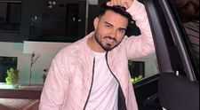 Familia lui Jador este îngenuncheată de durere. Bunica artistului este în stare gravă: „E în comă”
