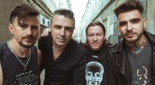 Mesajul de adio al lui Cornel Ilie, după ce toboșarul trupei Vunk a murit. Nicu Sârghea s-a stins din viață la doar 48 de ani: „Corpul lui Nicu pleacă puțin. Restul rămâne”
